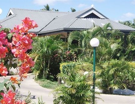 Wailoaloa Beach Resort Nadi Buitenkant foto