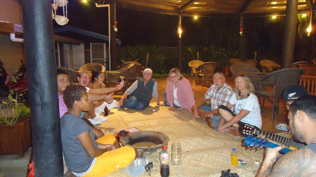 Wailoaloa Beach Resort Nadi Buitenkant foto