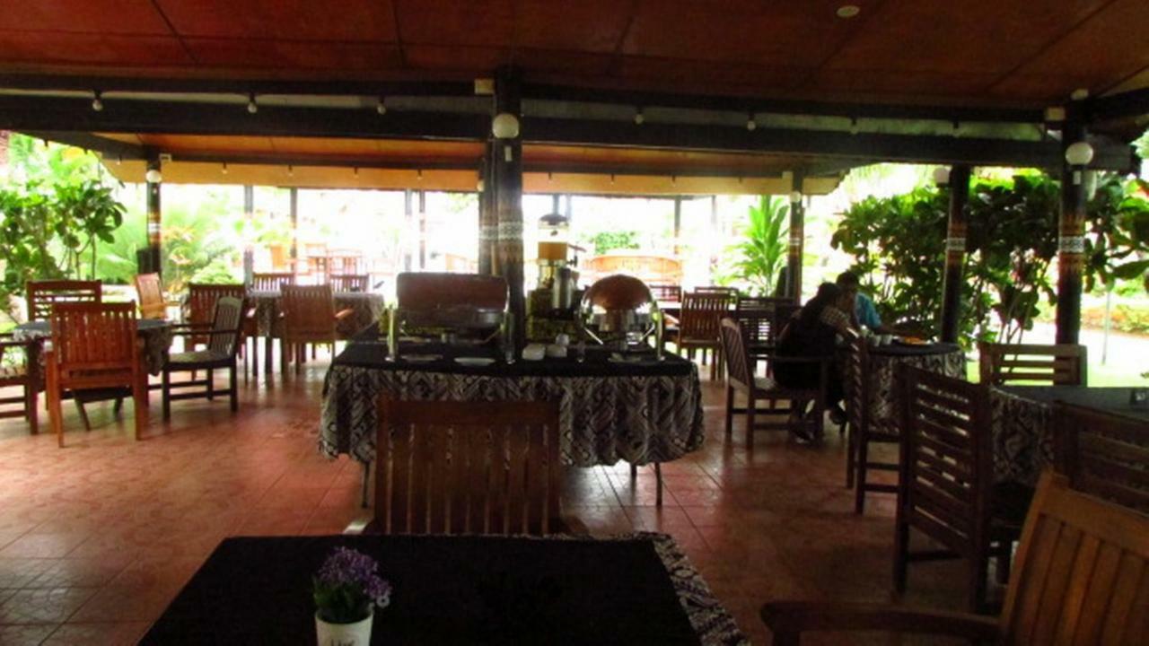 Wailoaloa Beach Resort Nadi Buitenkant foto