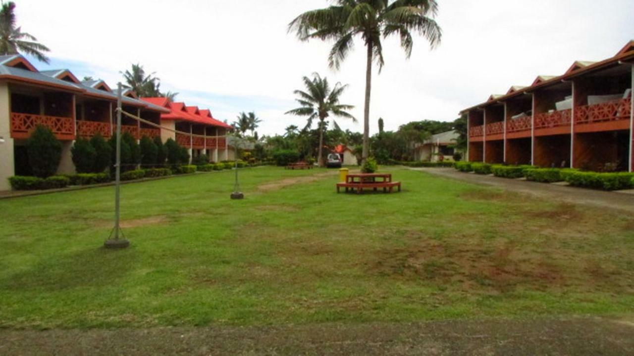 Wailoaloa Beach Resort Nadi Buitenkant foto