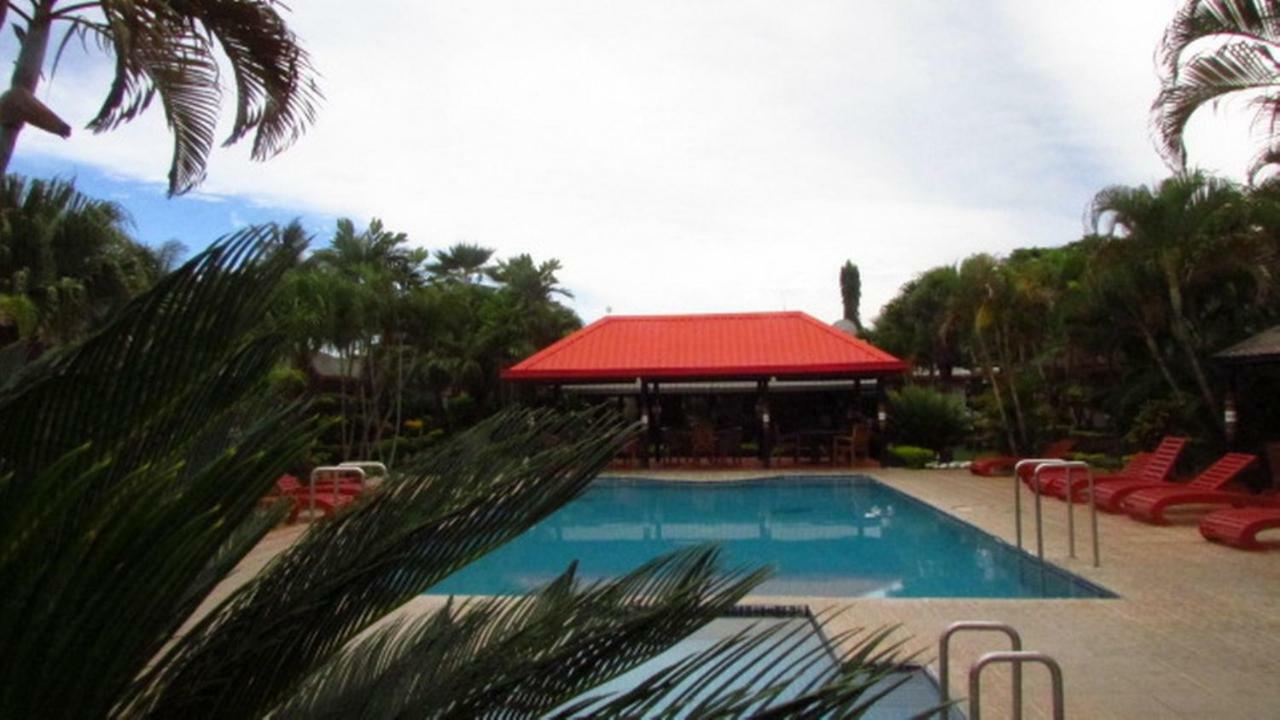 Wailoaloa Beach Resort Nadi Buitenkant foto