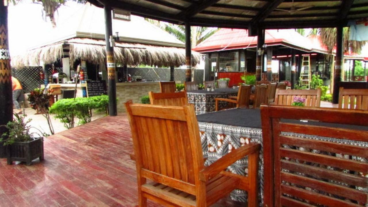 Wailoaloa Beach Resort Nadi Buitenkant foto