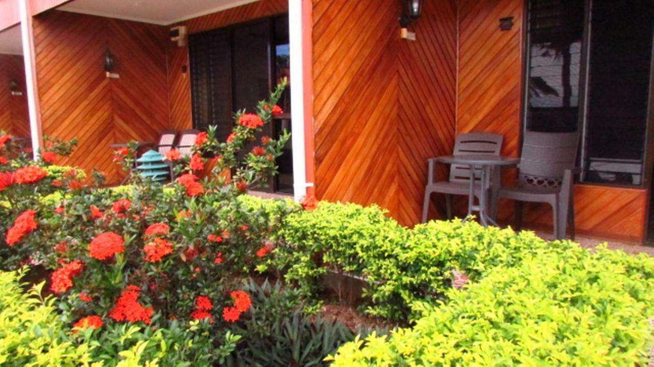 Wailoaloa Beach Resort Nadi Buitenkant foto