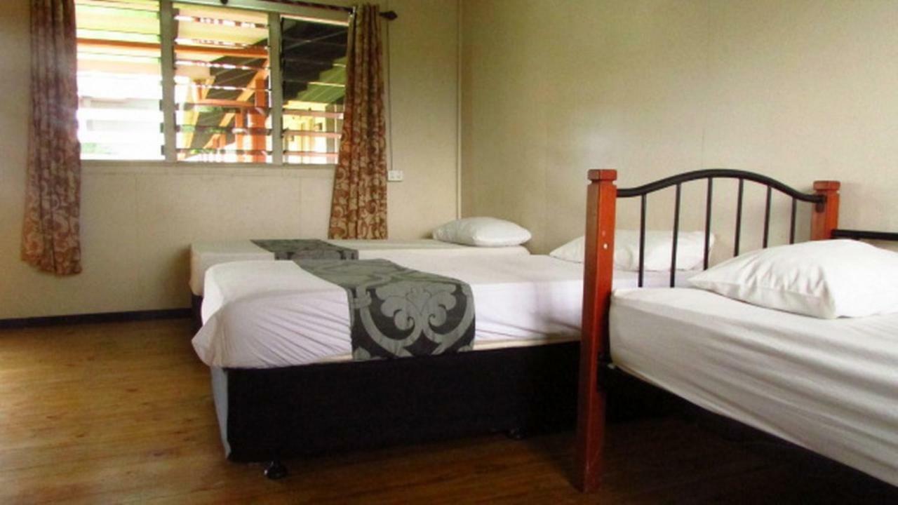 Wailoaloa Beach Resort Nadi Buitenkant foto