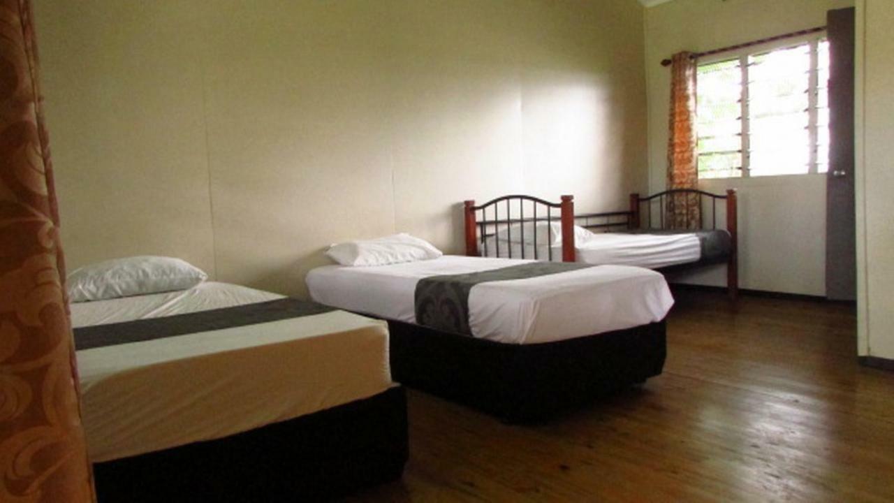 Wailoaloa Beach Resort Nadi Buitenkant foto