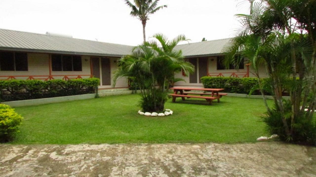 Wailoaloa Beach Resort Nadi Buitenkant foto